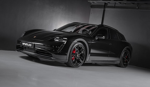 Porsche Taycan Cross Turismo 2 of 30