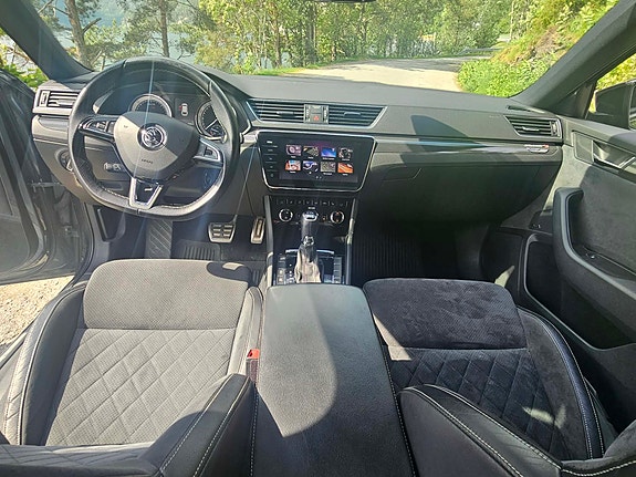 Skoda Superb 9 of 12
