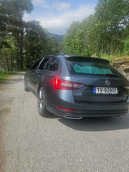 Skoda Superb 6 of 12