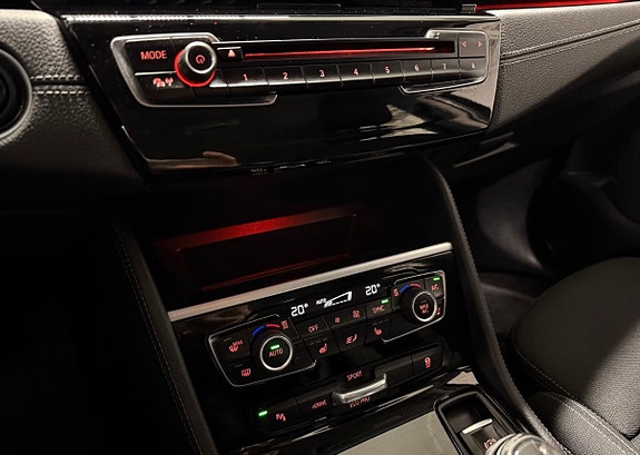 BMW 225xe 10 of 11