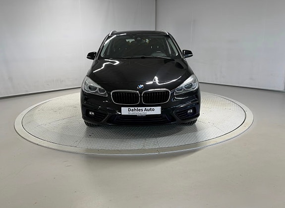 BMW 225xe 6 of 11