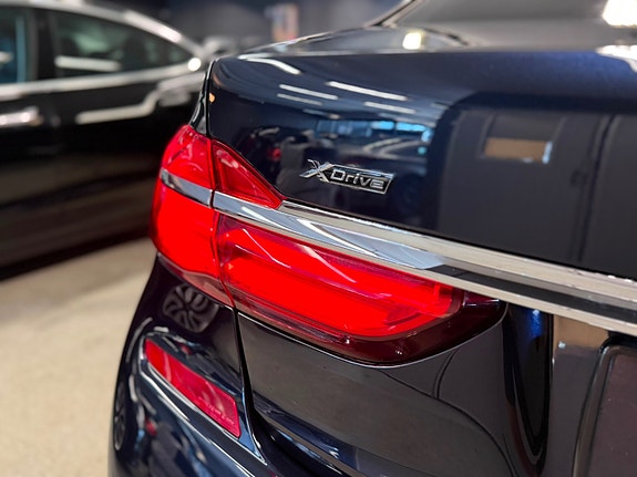 BMW 730d 8 of 30