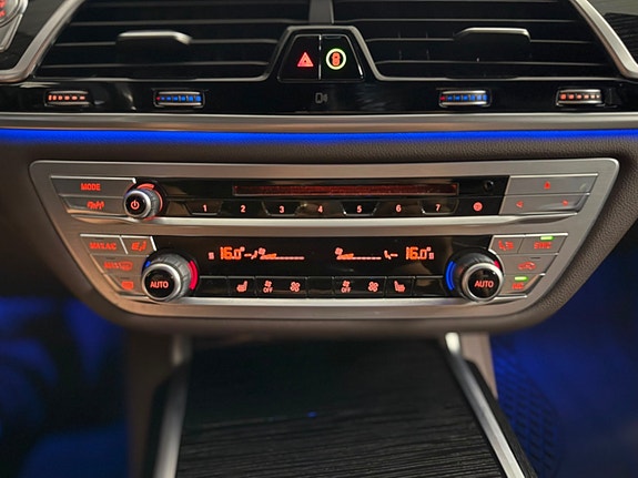 BMW 730d 30 of 30