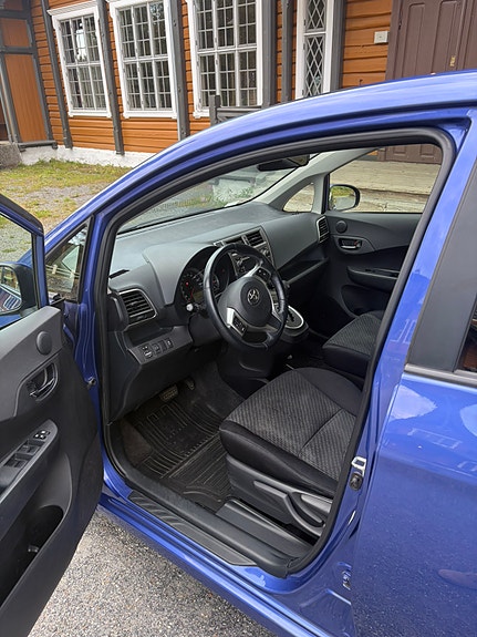 Toyota Verso-S 7 of 14