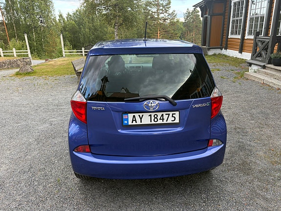 Toyota Verso-S 5 of 14