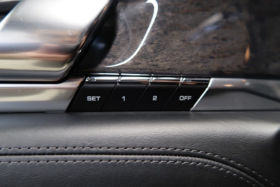 Porsche Panamera 10 of 30