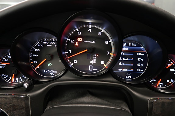Porsche Panamera 24 of 30