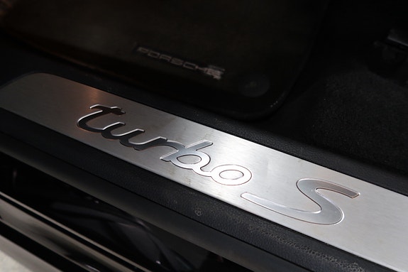 Porsche Panamera 13 of 30