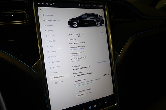 Tesla Model X 13 of 28