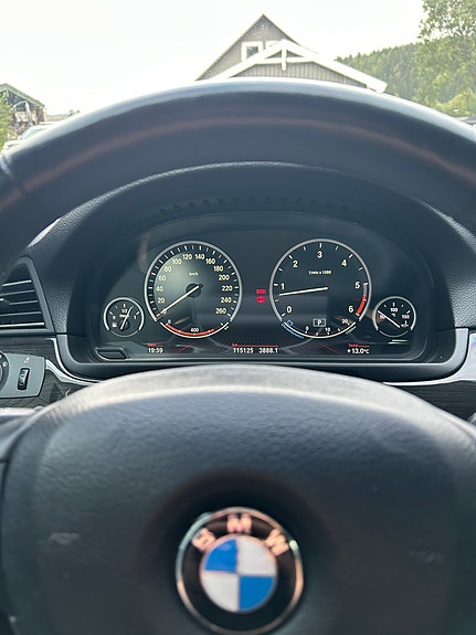 BMW 530xd 8 of 23
