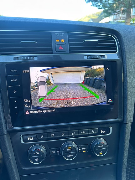 Volkswagen e-Golf VII 8 of 14