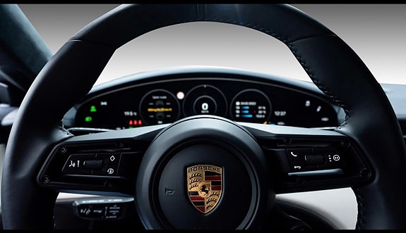 Porsche Taycan Cross Turismo 4 of 30