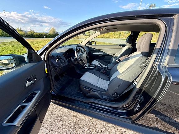 Volvo C30 24 of 30