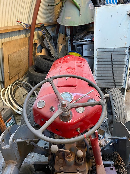 Massey Ferguson 5 of 15