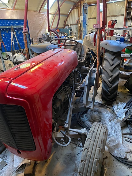 Massey Ferguson 4 of 15
