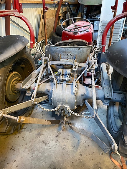 Massey Ferguson 10 of 15