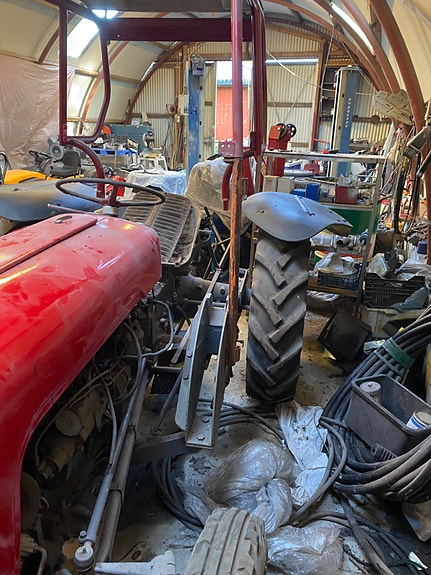 Massey Ferguson 8 of 15