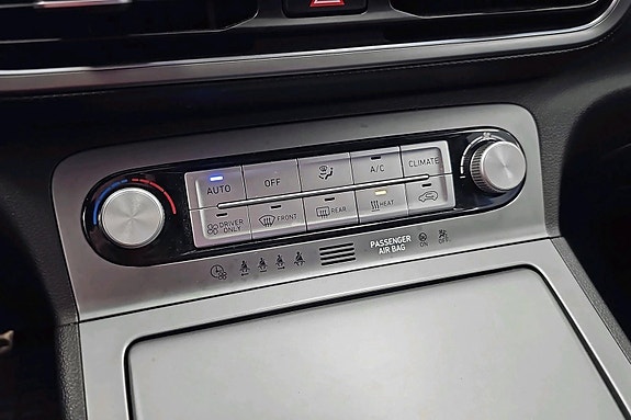 Hyundai Kona 15 of 26
