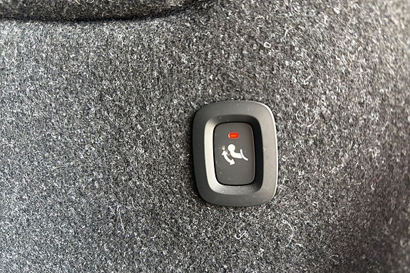 Volvo XC40 22 of 28