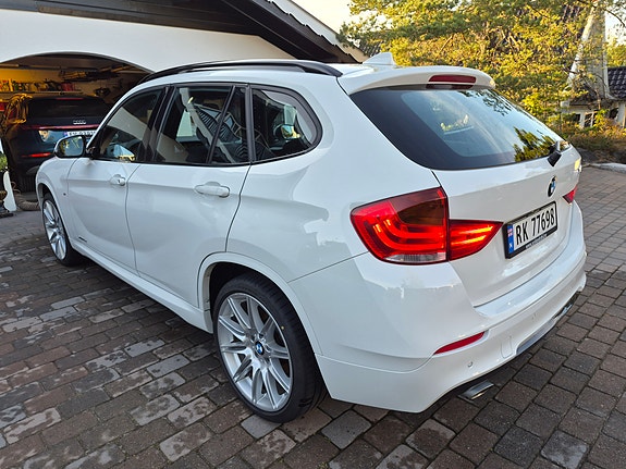BMW X1 3 of 15