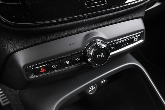 Volvo XC40 19 of 23
