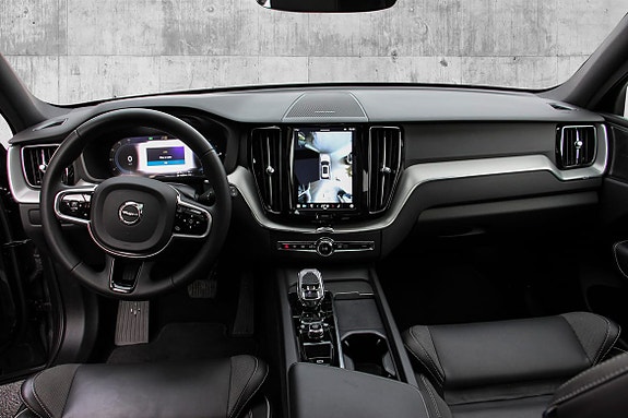 Volvo XC60 16 of 30