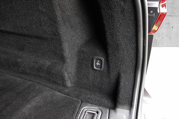 Volvo XC60 18 of 30