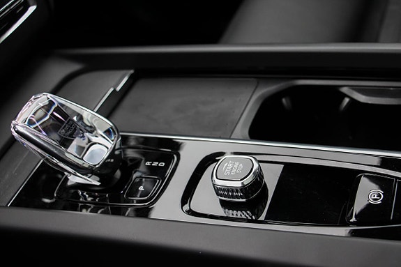 Volvo XC60 28 of 30