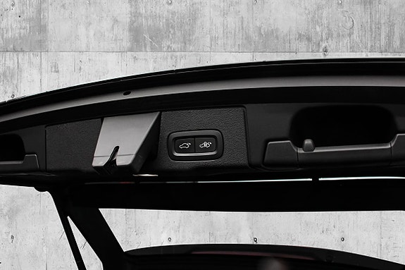 Volvo XC60 20 of 30