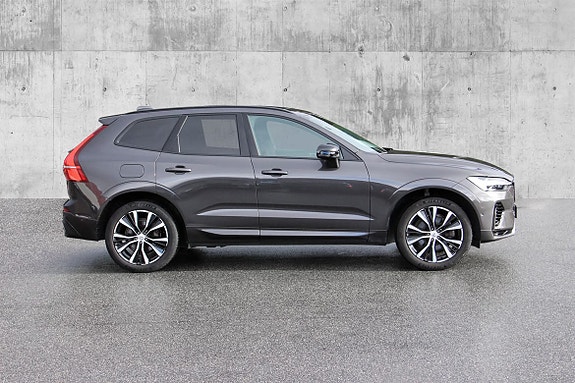 Volvo XC60 8 of 30