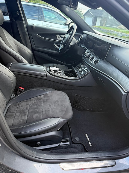Mercedes-Benz E300 de 15 of 28