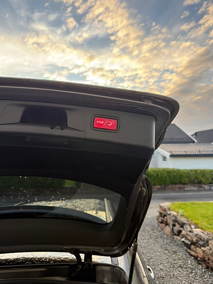 Mercedes-Benz E300 de 17 of 28