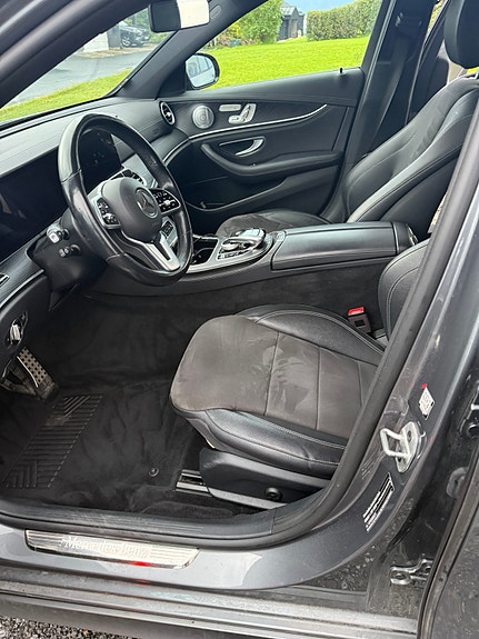 Mercedes-Benz E300 de 10 of 28