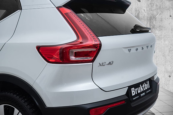 Volvo XC40 6 of 30