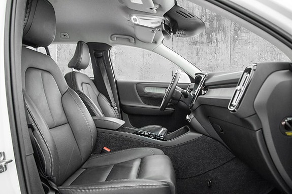 Volvo XC40 29 of 30