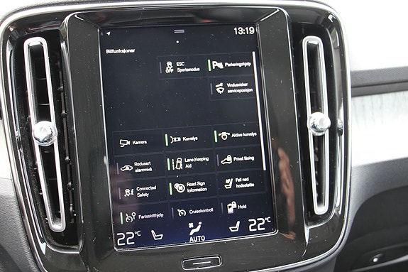 Volvo XC40 22 of 29