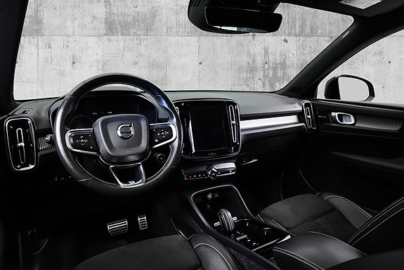 Volvo XC40 9 of 22
