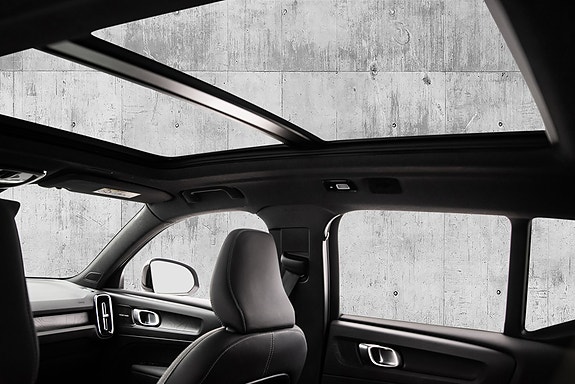 Volvo XC40 29 of 30