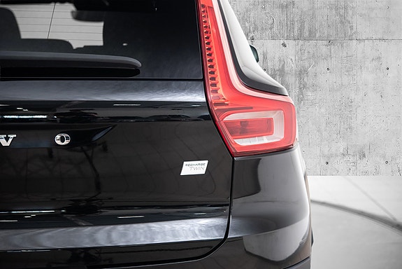 Volvo XC40 7 of 30
