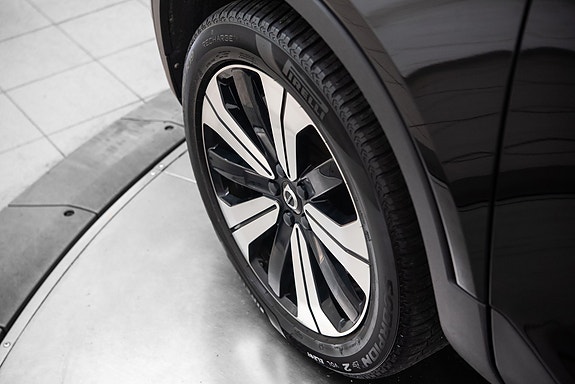 Volvo XC40 11 of 30