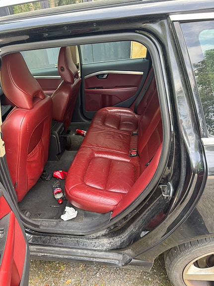 Volvo V70 9 of 10