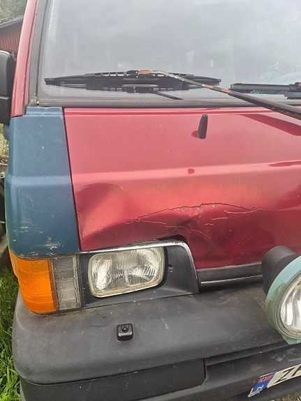 Mitsubishi L300 6 of 30