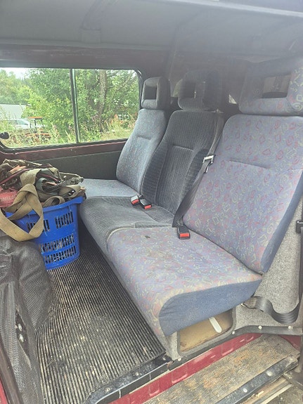Mitsubishi L300 15 of 30