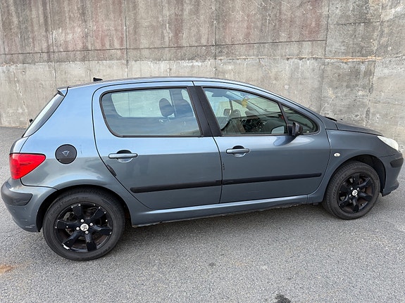 Peugeot 307 7 of 14
