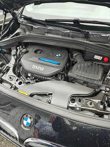 BMW 225xe 8 of 8