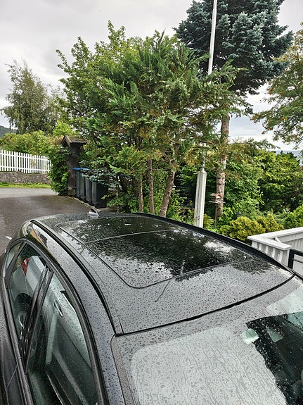 BMW 225xe 5 of 8