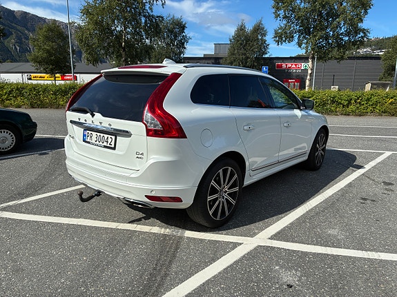 Volvo XC60 4 of 19