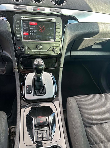 Ford S-MAX 9 of 15