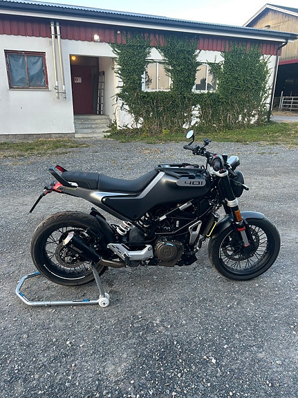 Husqvarna Svartpilen 401 5 of 12