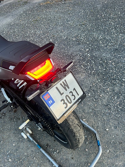 Husqvarna Svartpilen 401 7 of 12